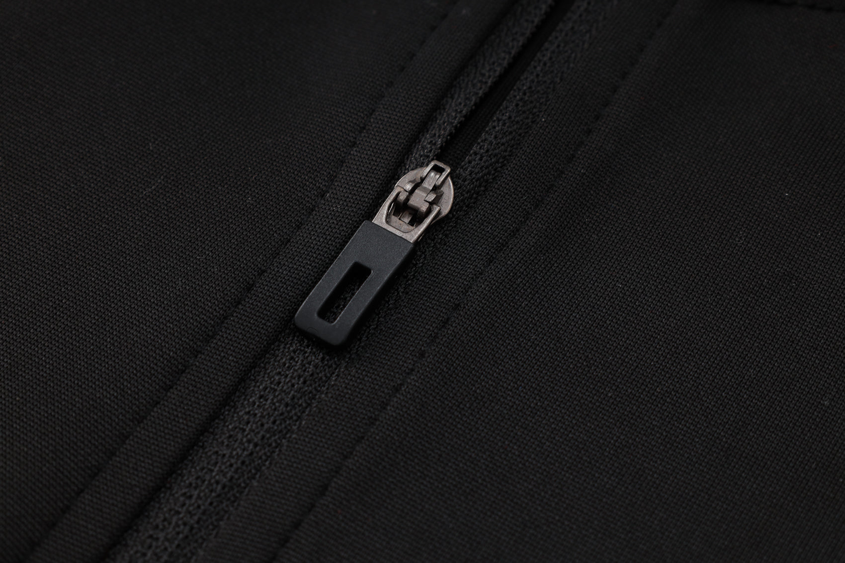 Conjunto Frio de Treino  Real Madrid 23/24 - Preto