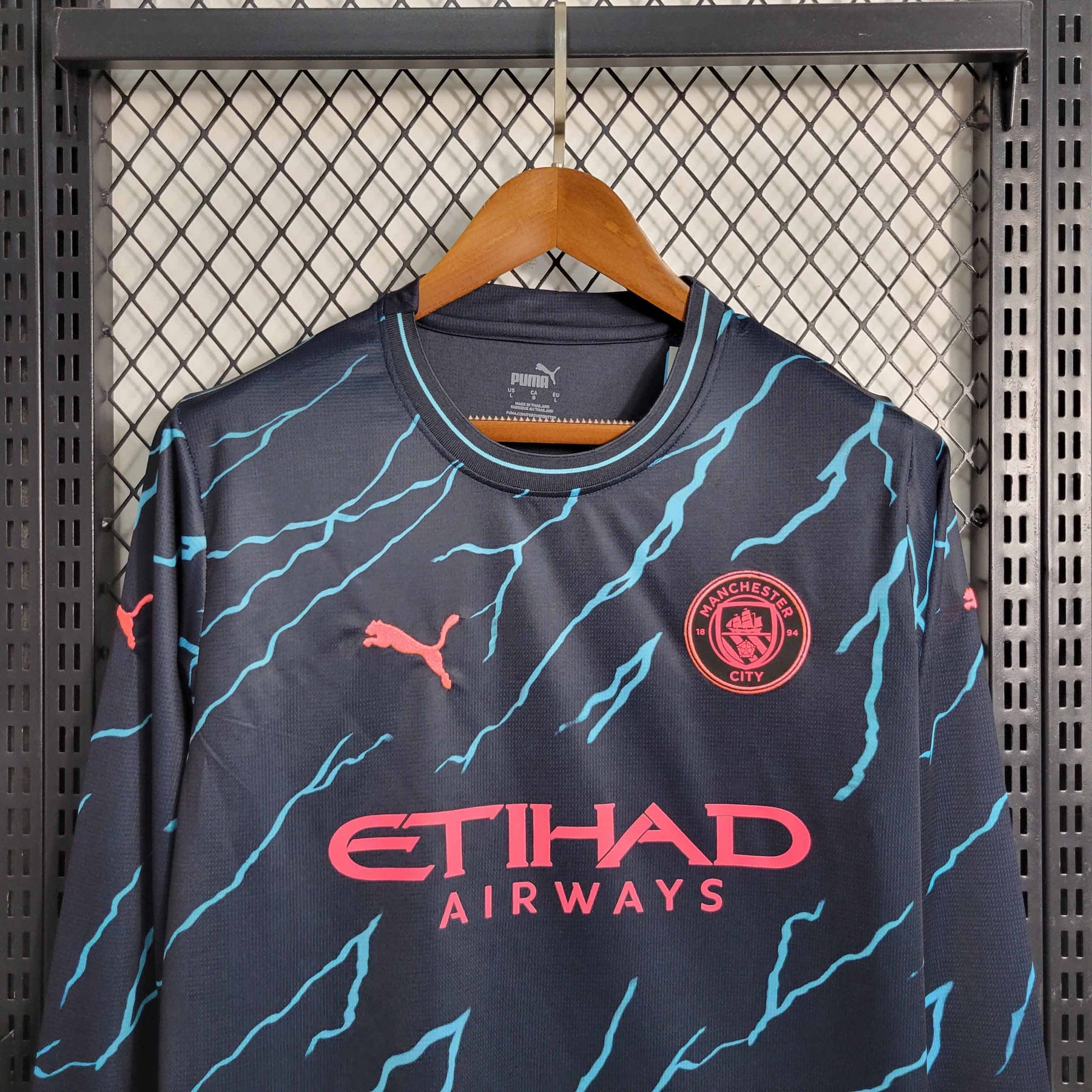Camisa Manchester City III Manga Longa 23/24 - Versão Torcedor