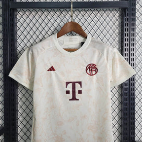 Kit Infantil Bayern III 23/24