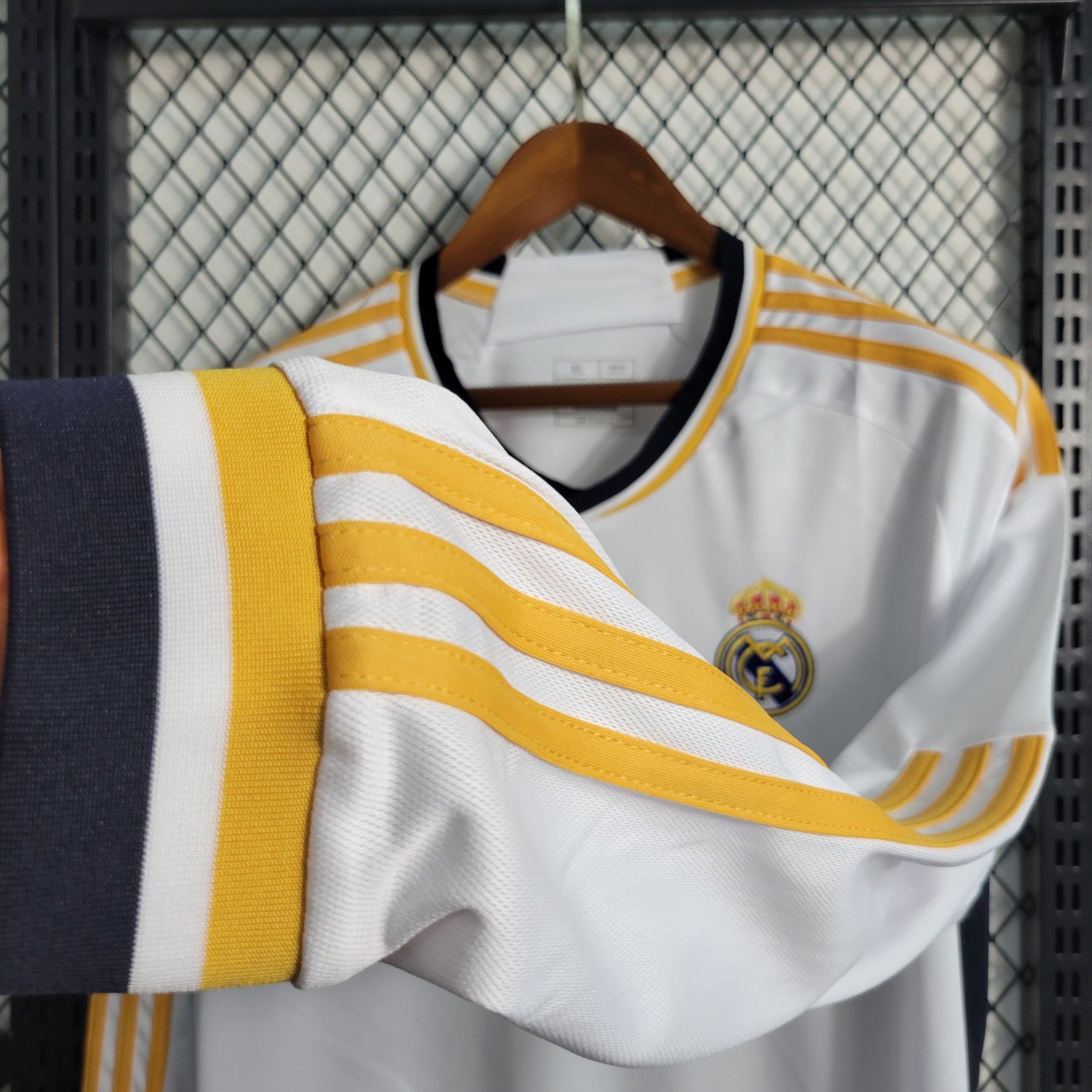 Camisa Real Madrid Home Manga Longa 23/24 - Adidas Torcedor Masculina - Torcedor