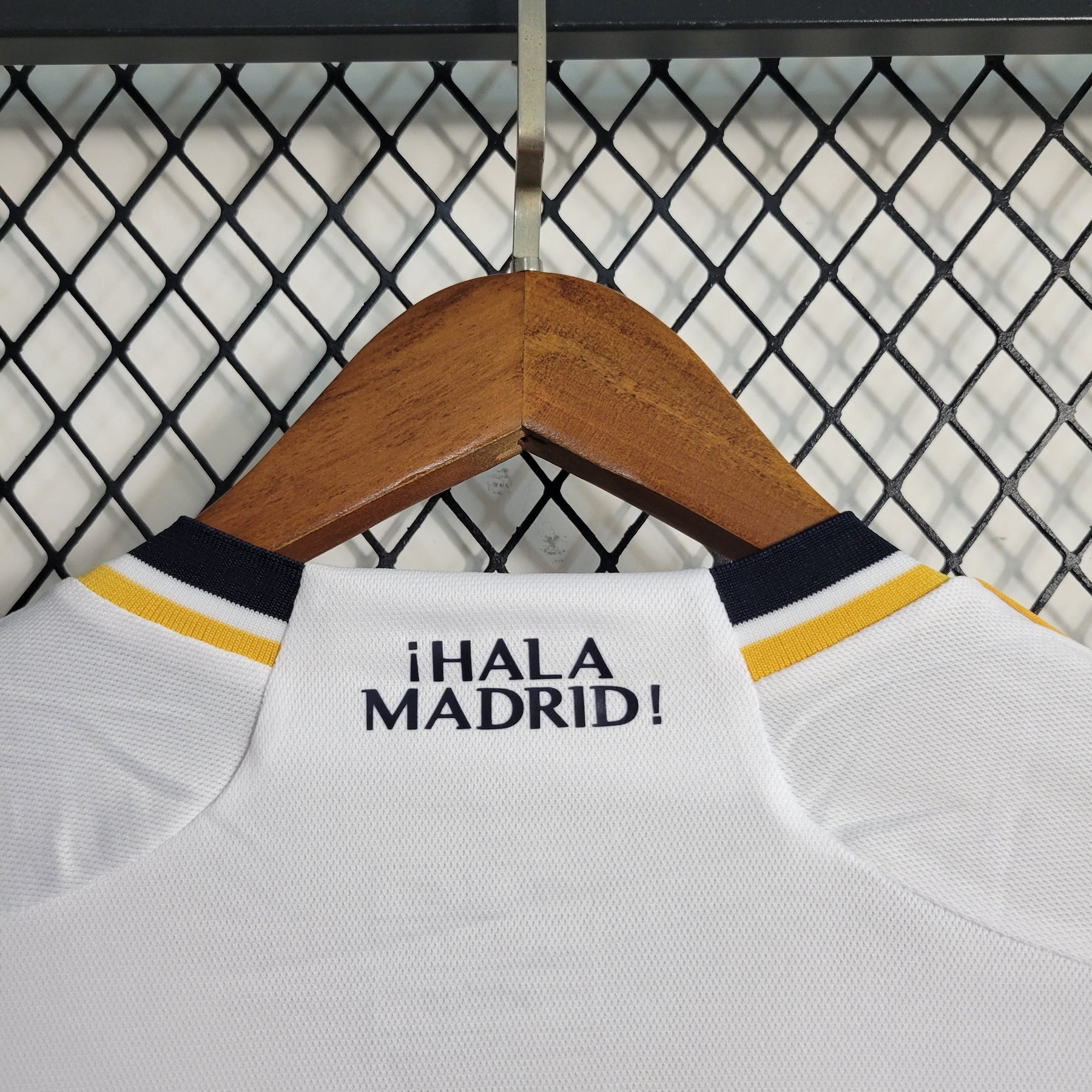 Camisa Real Madrid Home Manga Longa 23/24 - Adidas Torcedor Masculina - Torcedor