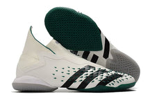Chuteira Adidas Predator Freak  - Futsal