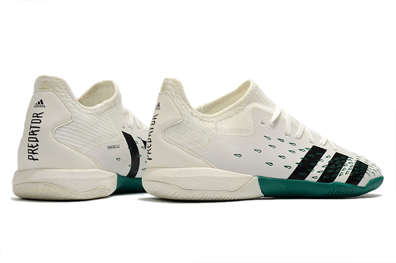 Chuteira Adidas Predator Freak Est.1 - Futsal